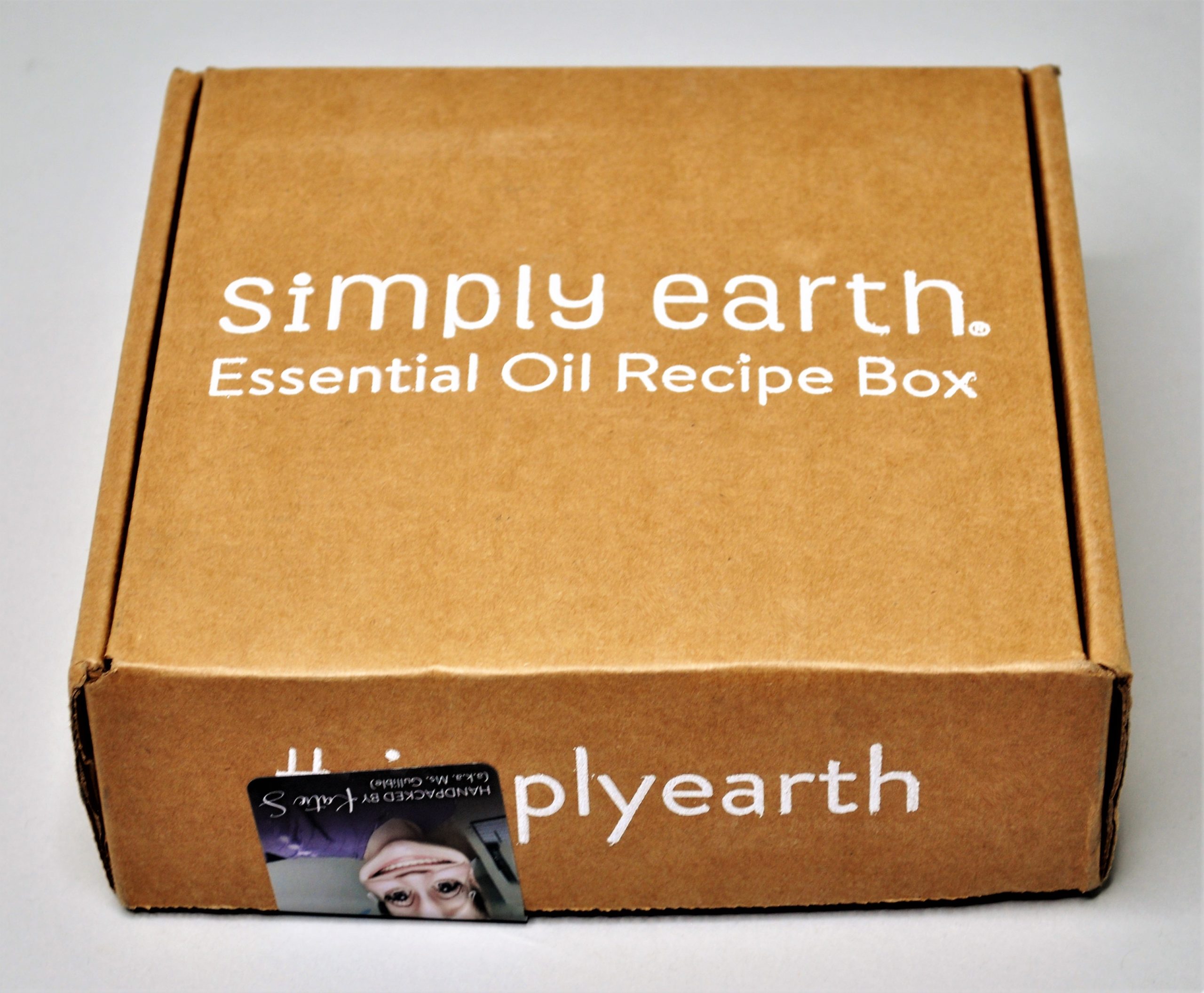 Simply Earth Box December 2020