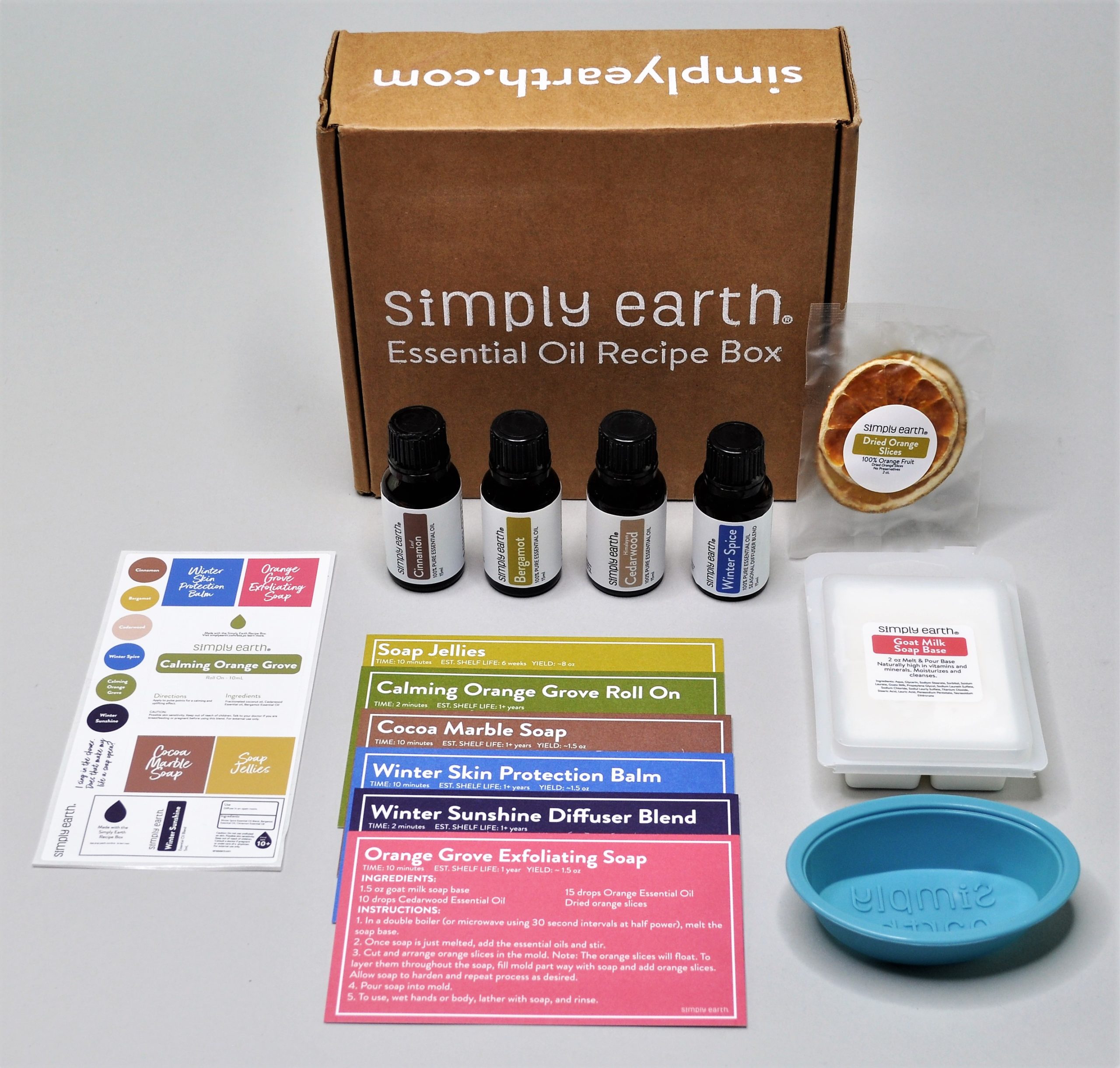 Simply Earth Box Contents December 2020